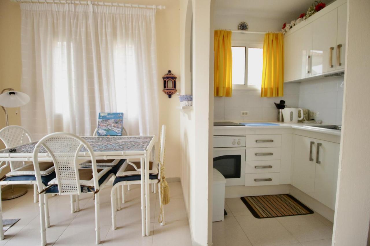 Golf Park Ocean View: Cozy Apartment with Terraces and Pools San Miguel de Abona Exterior photo